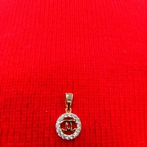 Jewelry - Gold Chanel pendant Jewelry - Gold Chanel pendant